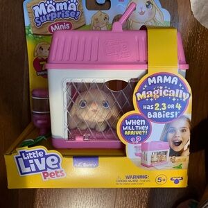 Little Live Pets Mama Surprise Minis Lil Bunny Playset